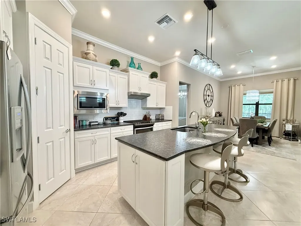 9432 Purple Martin Court Naples FL 34120