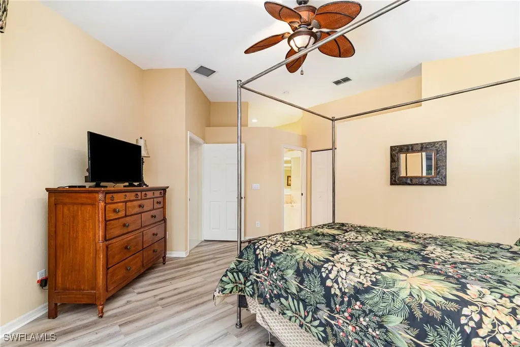 10274 Cape Roman Road Bonita Springs FL 34135