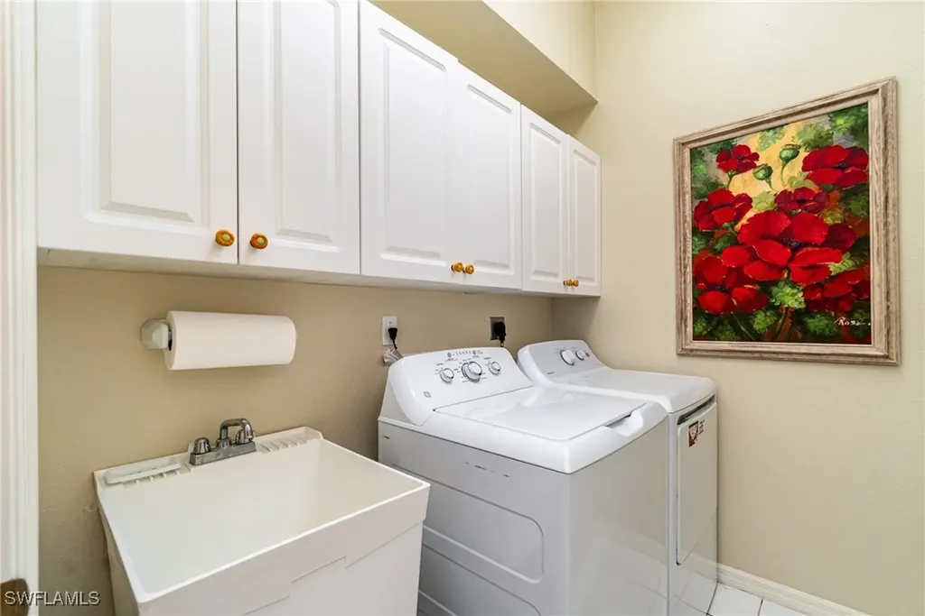 10274 Cape Roman Road Bonita Springs FL 34135