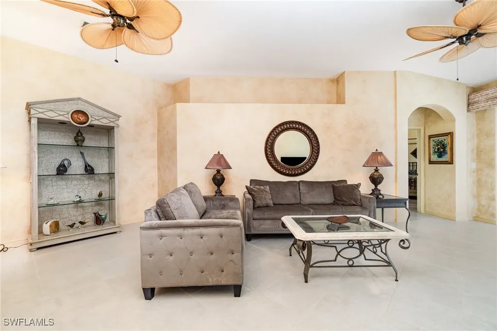 10274 Cape Roman Road Bonita Springs FL 34135