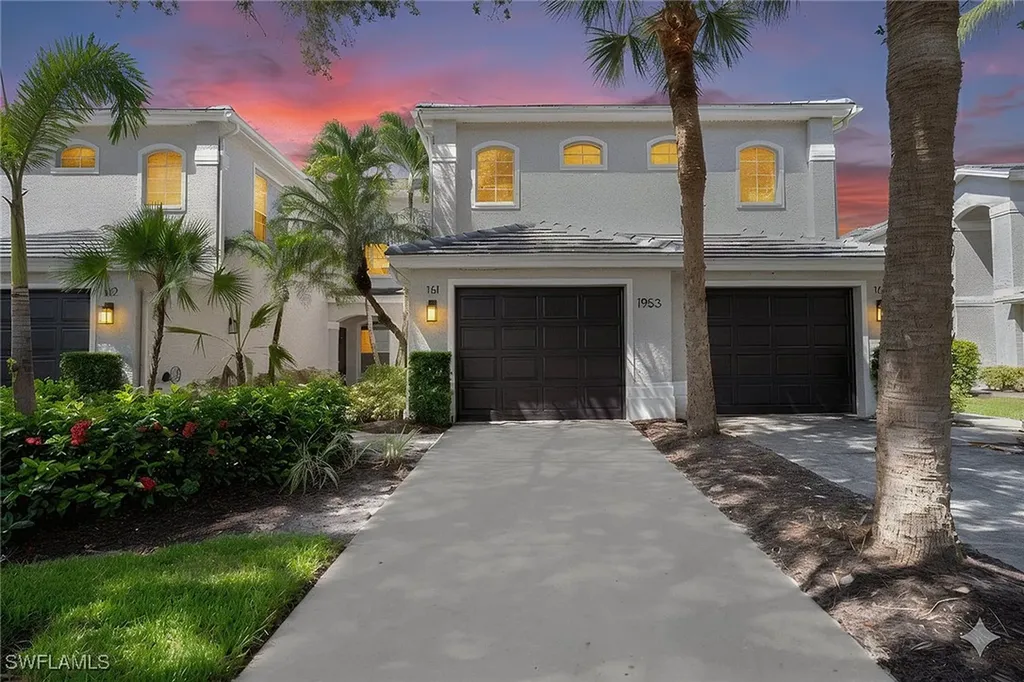 1953 Crestview Way Naples FL 34119