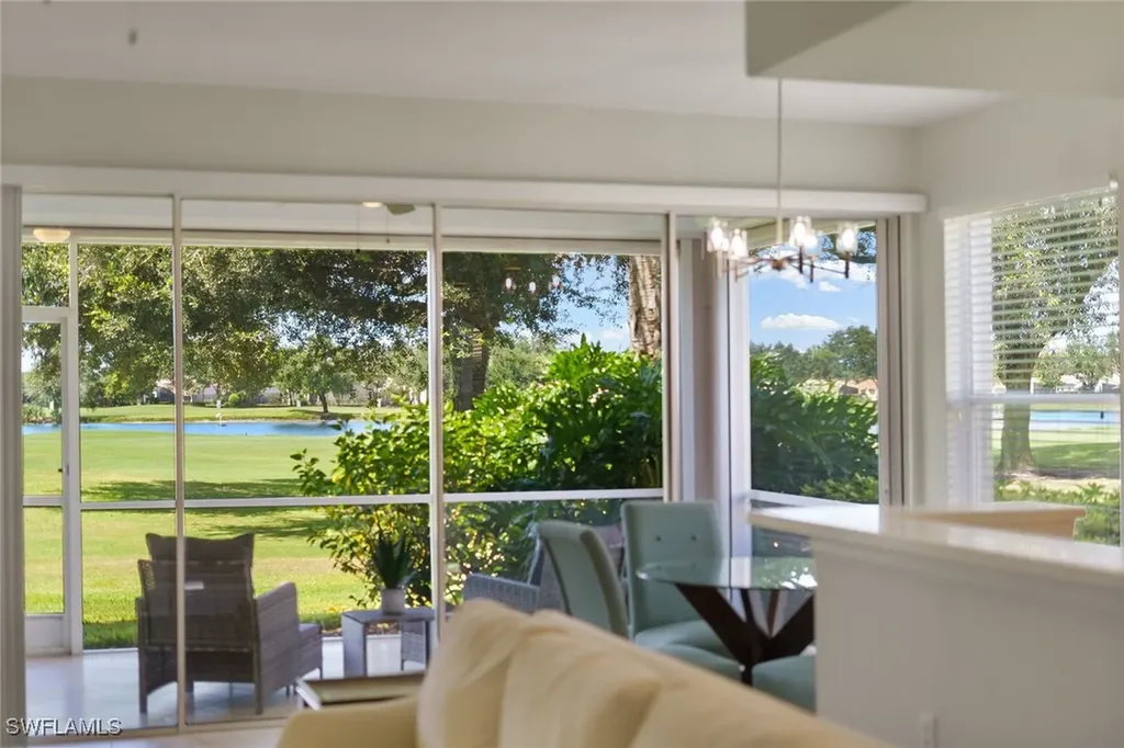 1953 Crestview Way Naples FL 34119