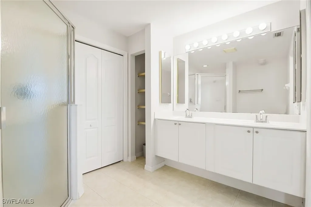 1953 Crestview Way Naples FL 34119