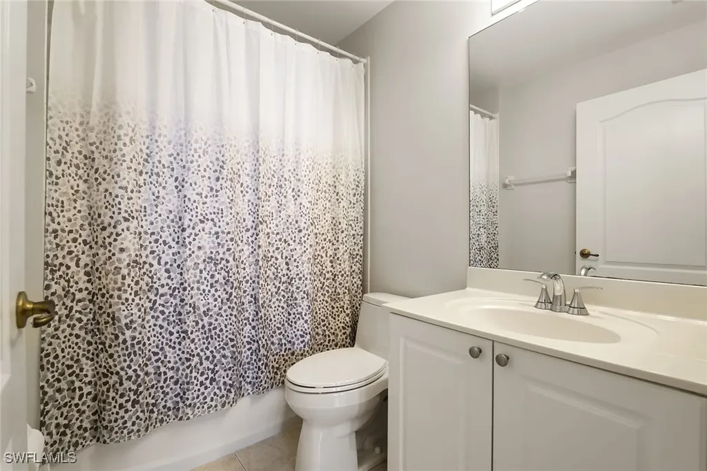 1953 Crestview Way Naples FL 34119