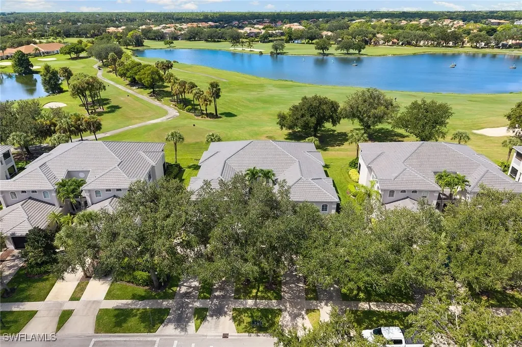 1953 Crestview Way Naples FL 34119