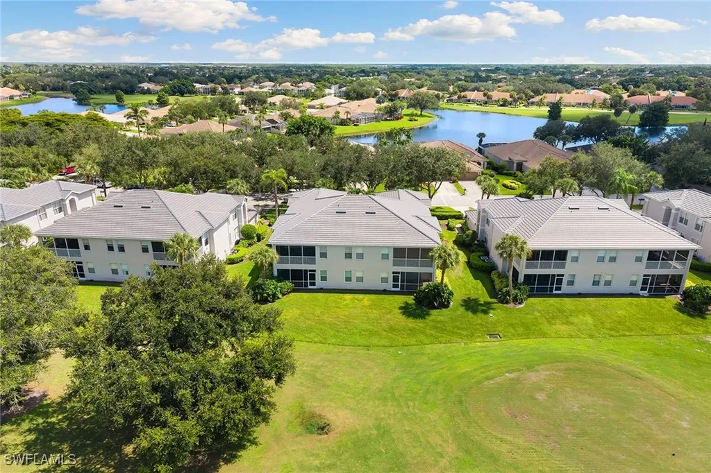 1953 Crestview Way Naples FL 34119