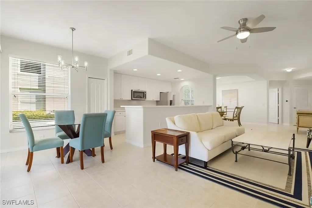 1953 Crestview Way Naples FL 34119