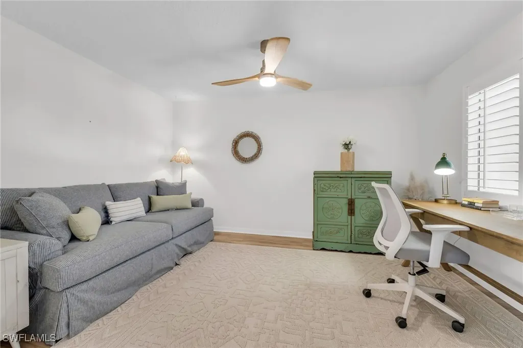 10682 Gulf Shore Drive Naples FL 34108