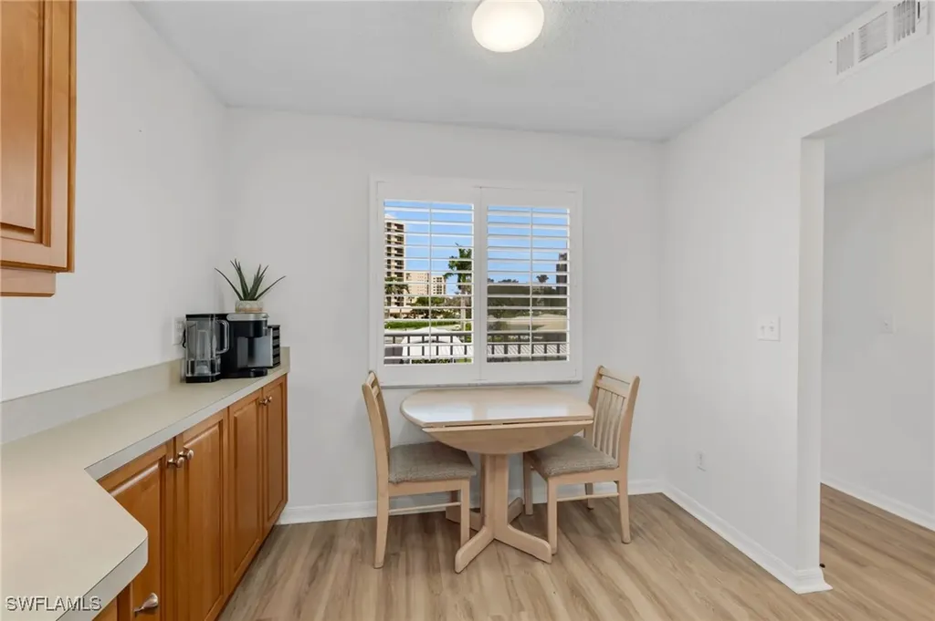 10682 Gulf Shore Drive Naples FL 34108