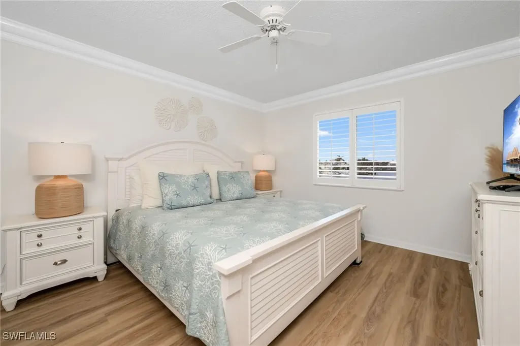 10682 Gulf Shore Drive Naples FL 34108