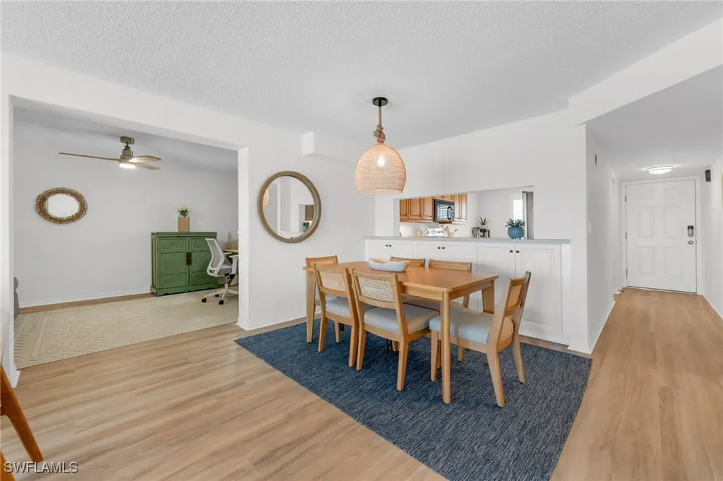 10682 Gulf Shore Drive Naples FL 34108