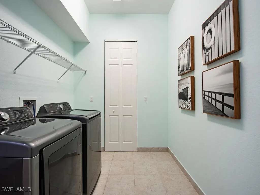 3487 Pacific Drive Naples FL 34119