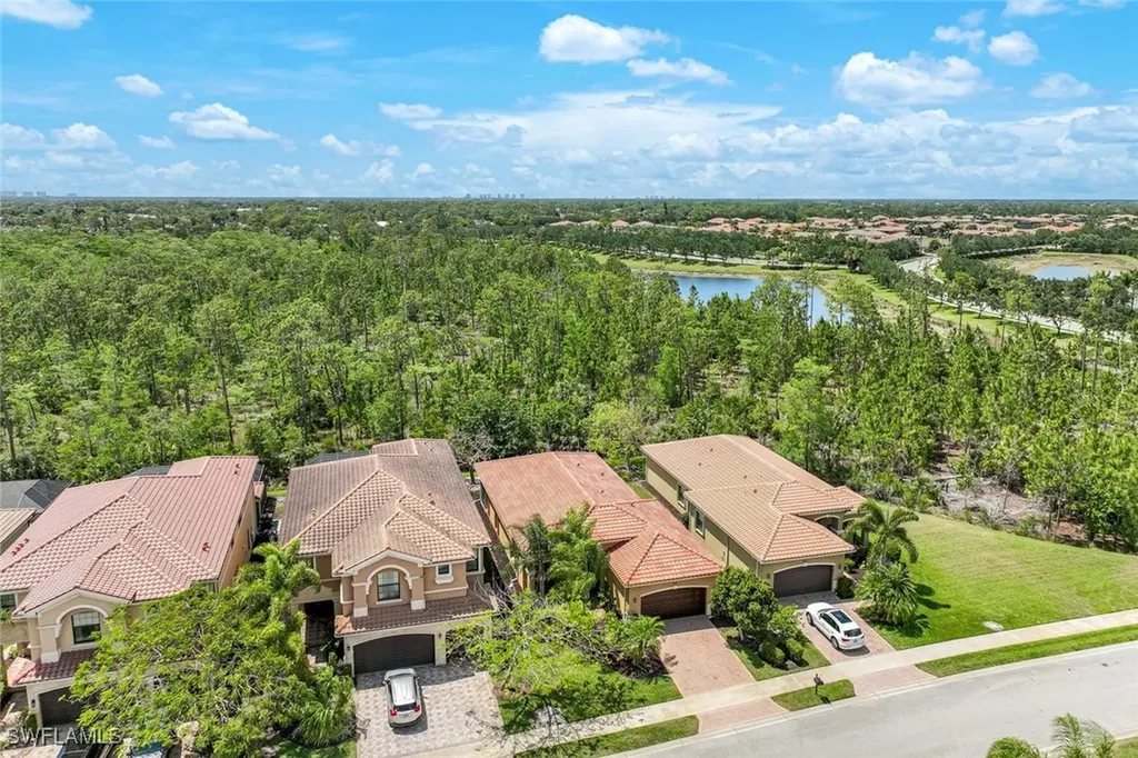 3487 Pacific Drive Naples FL 34119