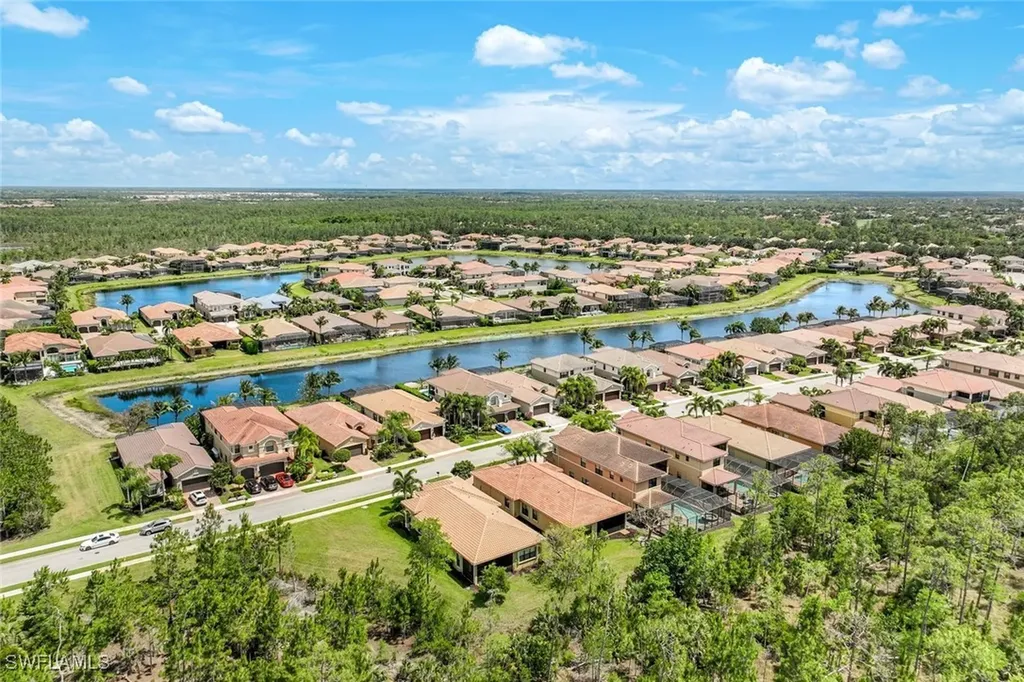 3487 Pacific Drive Naples FL 34119