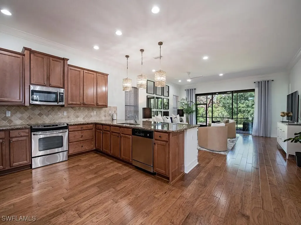 3487 Pacific Drive Naples FL 34119