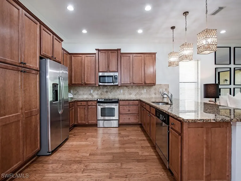 3487 Pacific Drive Naples FL 34119