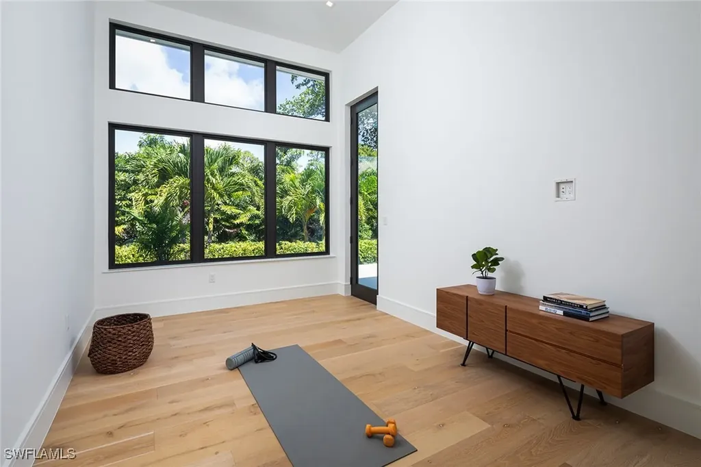 494 Gordonia Road Naples FL 34108