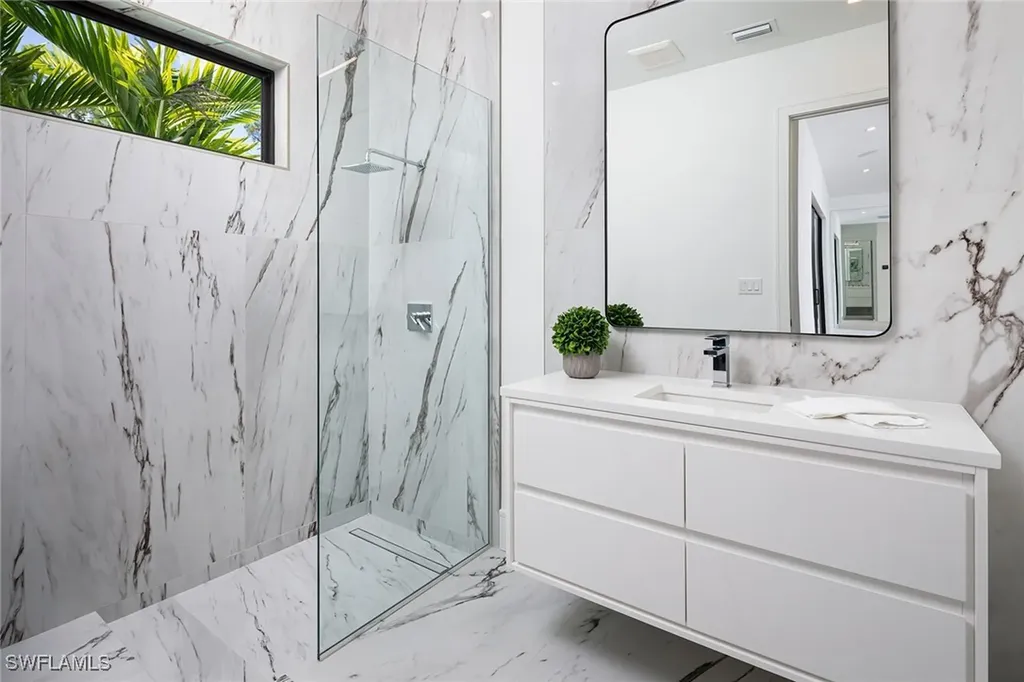 494 Gordonia Road Naples FL 34108