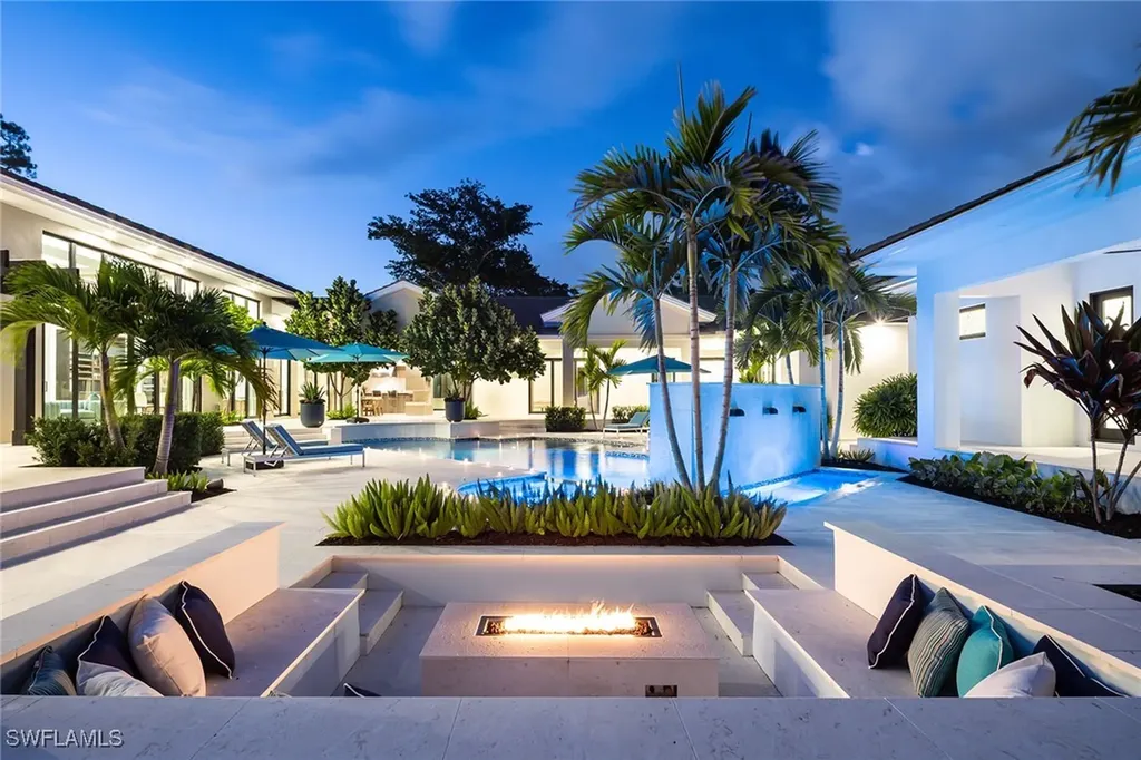 494 Gordonia Road Naples FL 34108