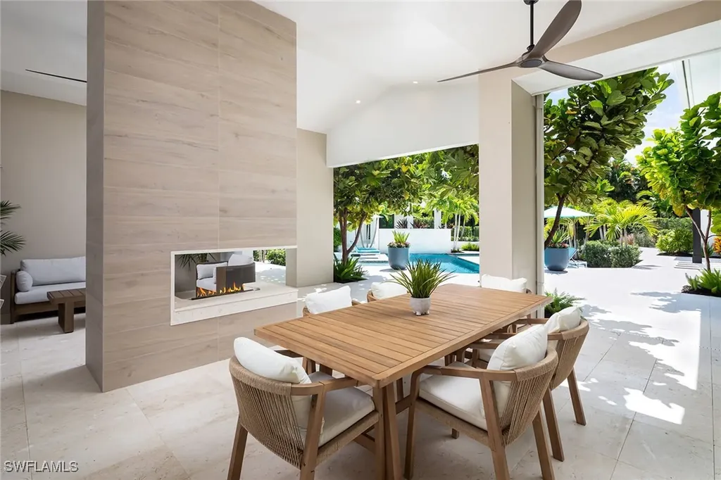 494 Gordonia Road Naples FL 34108