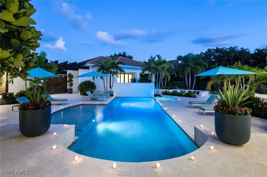 494 Gordonia Road Naples FL 34108