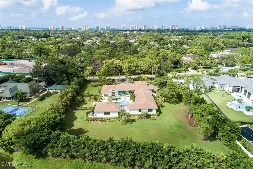 494 Gordonia Road Naples FL 34108