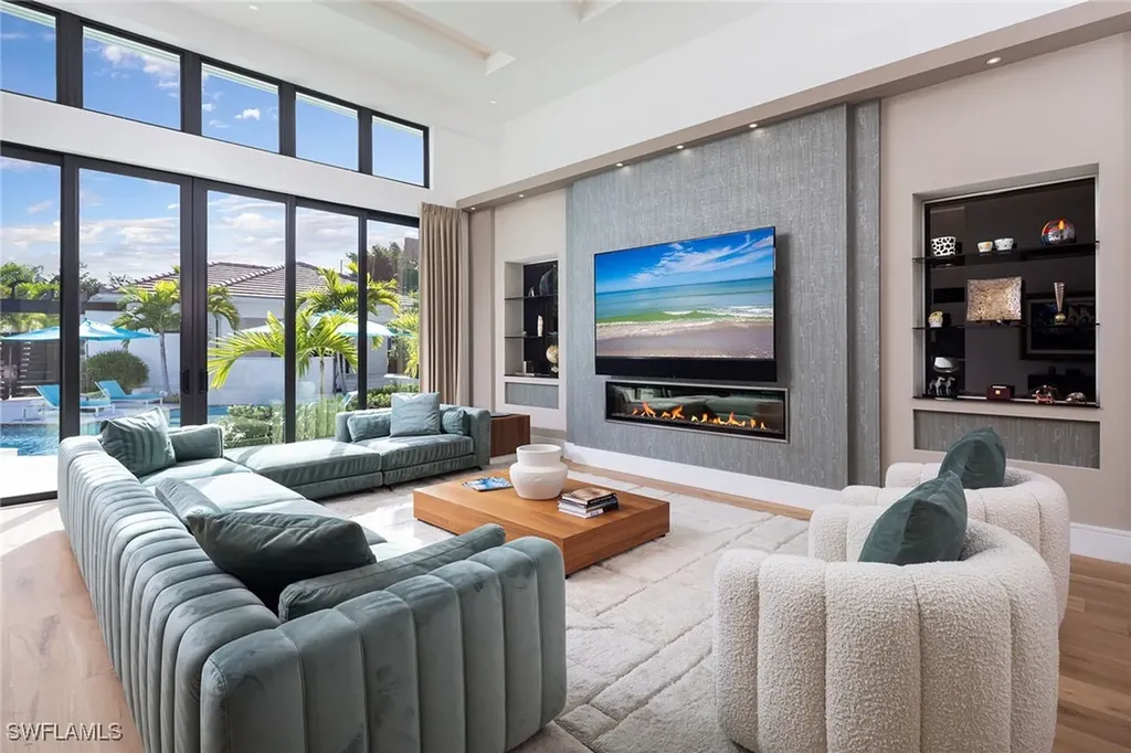 494 Gordonia Road Naples FL 34108