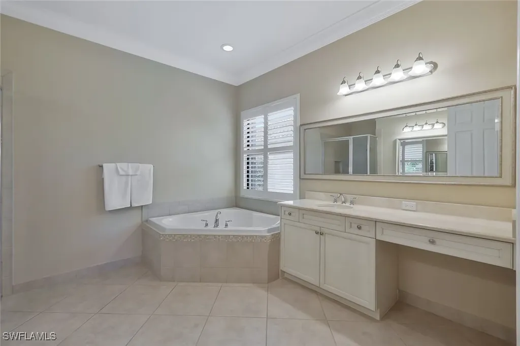 3384 Atlantic Circle Naples FL 34119