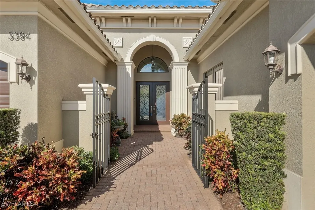3384 Atlantic Circle Naples FL 34119