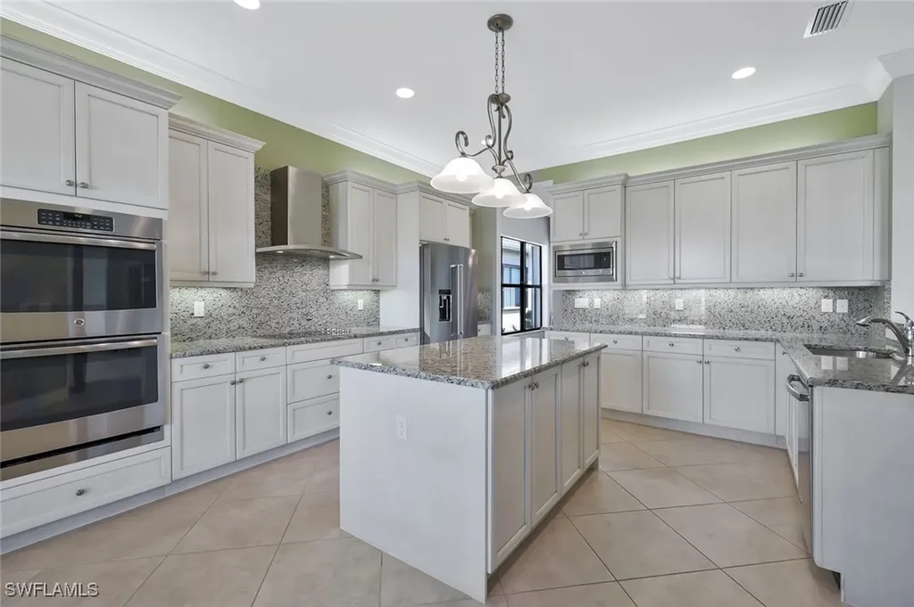 3384 Atlantic Circle Naples FL 34119