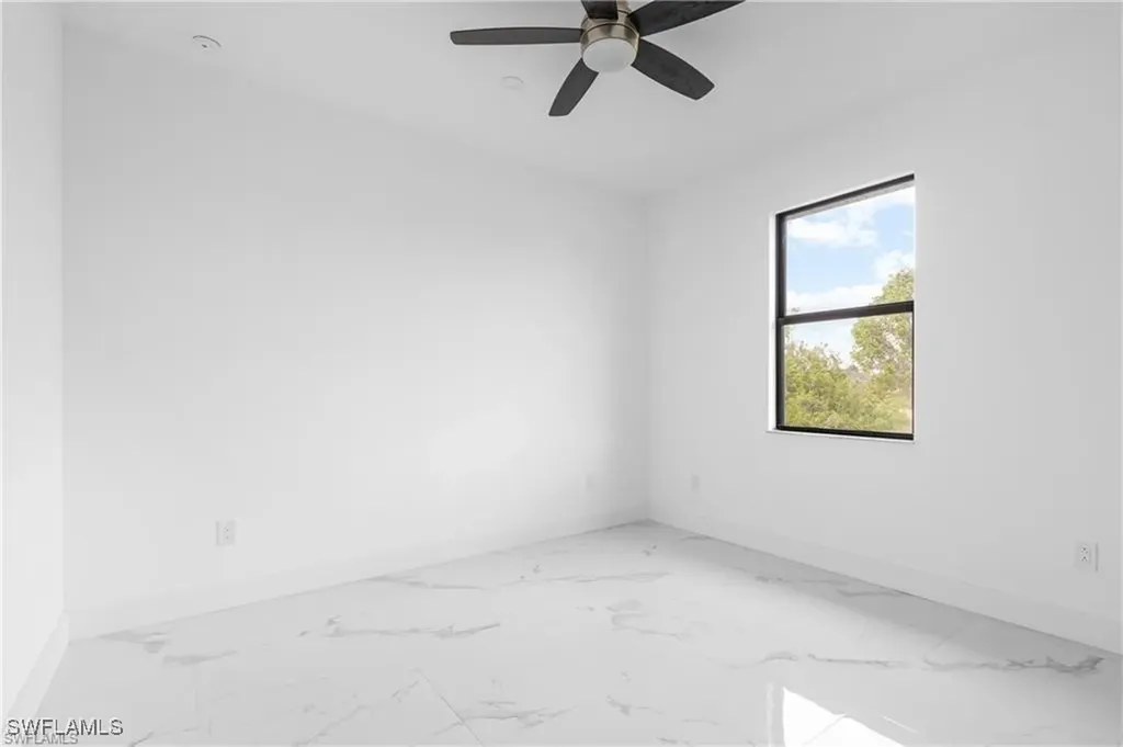 1806 NE 21st Place Cape Coral FL 33909