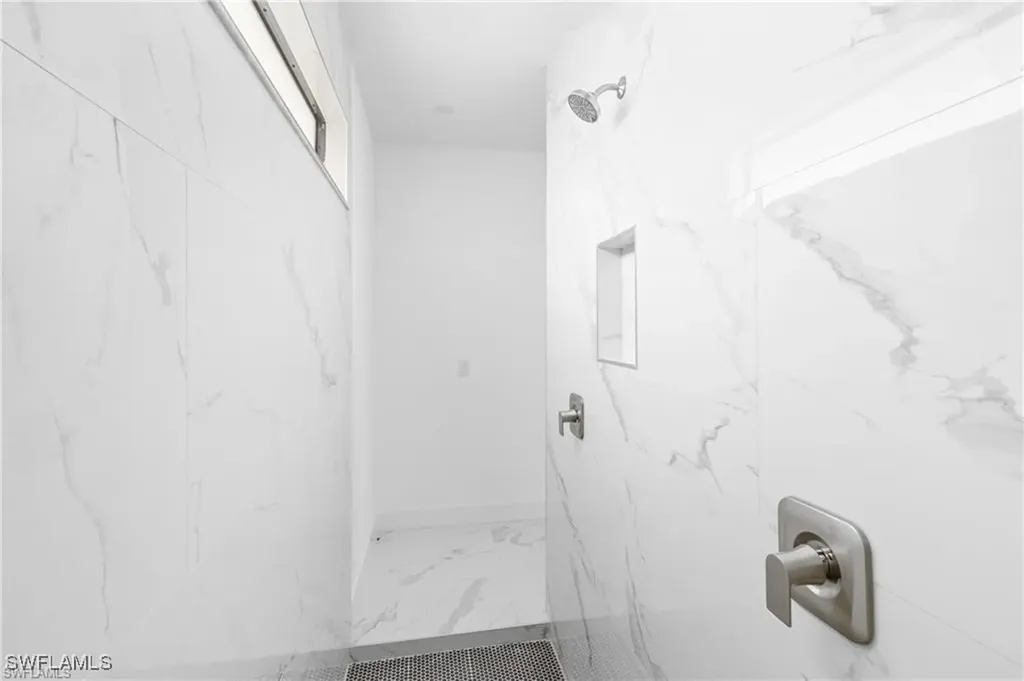 1806 NE 21st Place Cape Coral FL 33909