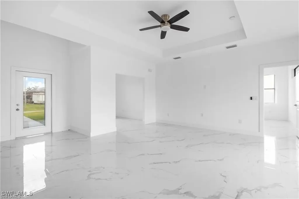 1806 NE 21st Place Cape Coral FL 33909