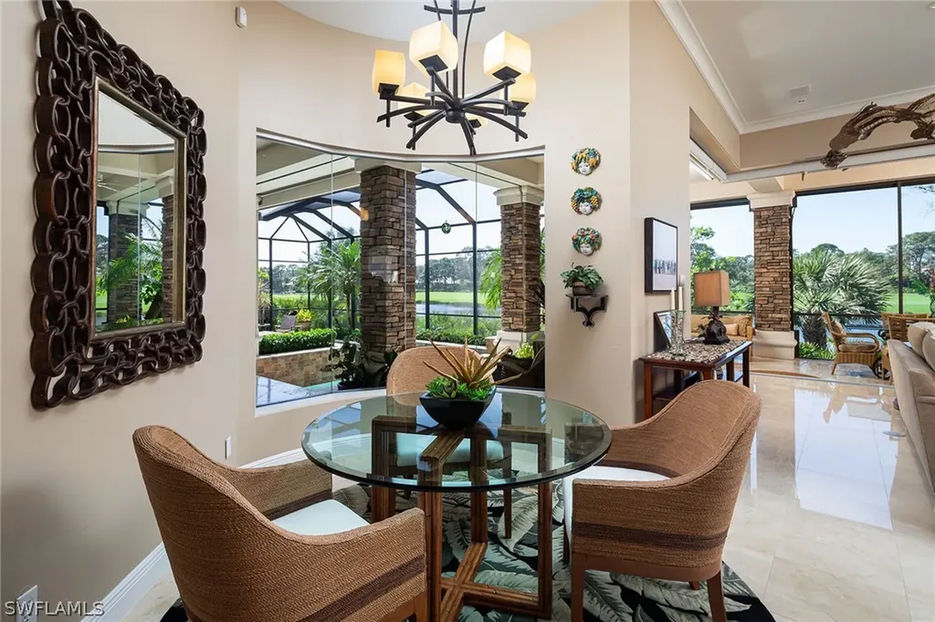 980 Barcarmil Way Naples FL 34110
