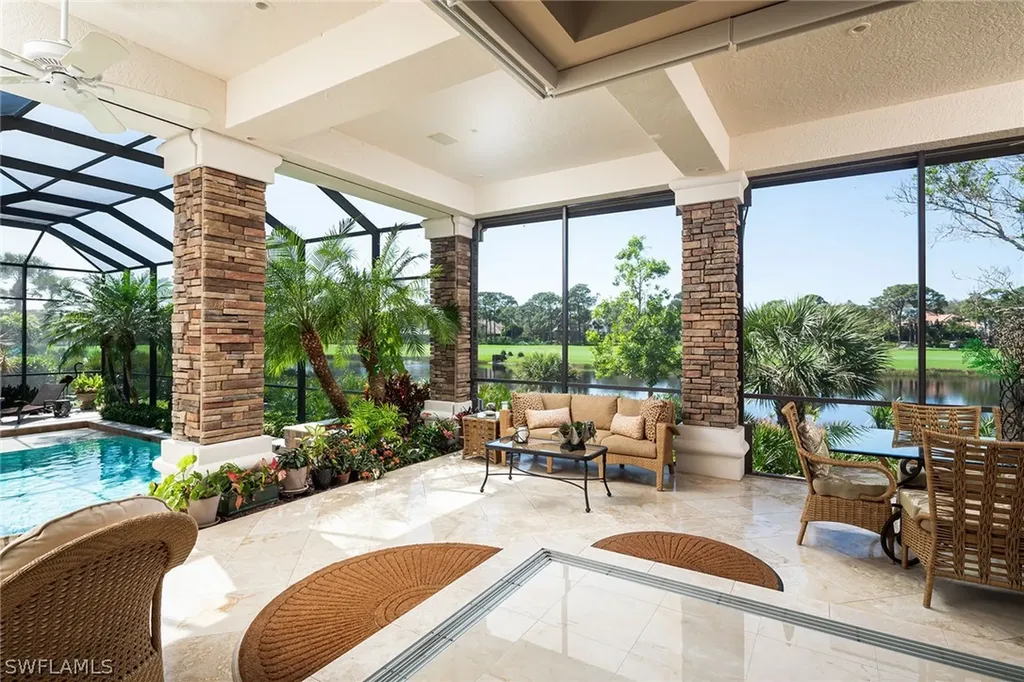 980 Barcarmil Way Naples FL 34110