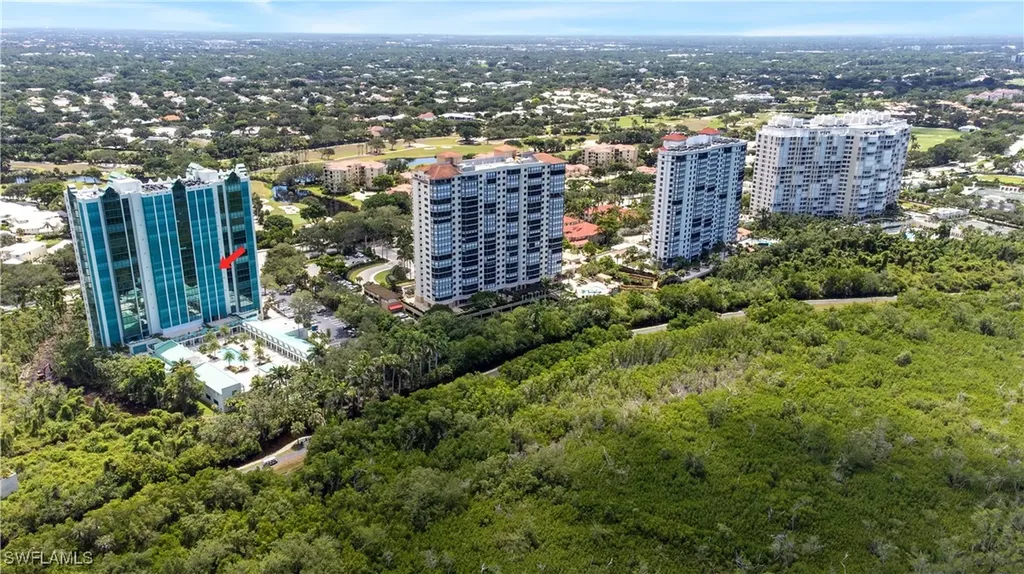 7515 Pelican Bay Boulevard Naples FL 34108