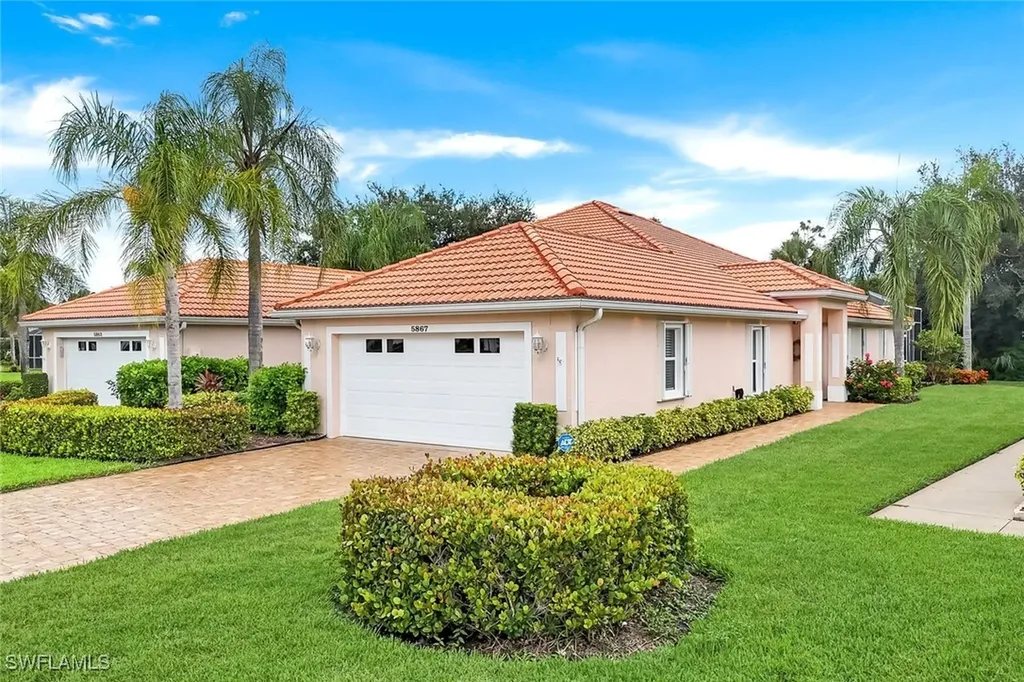 5867 Northridge Drive N Naples FL 34110