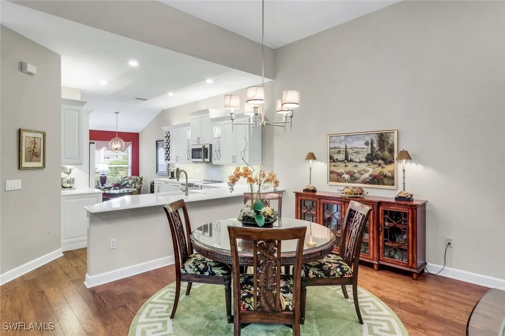 5867 Northridge Drive N Naples FL 34110