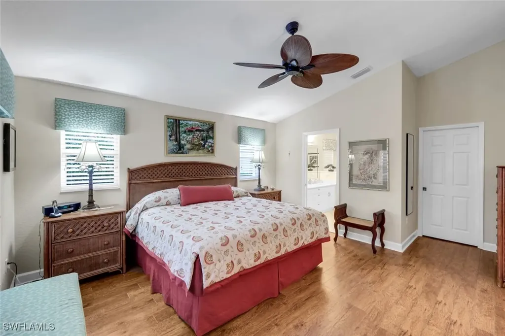 5867 Northridge Drive N Naples FL 34110