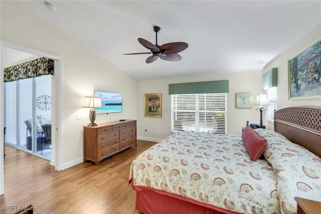 5867 Northridge Drive N Naples FL 34110