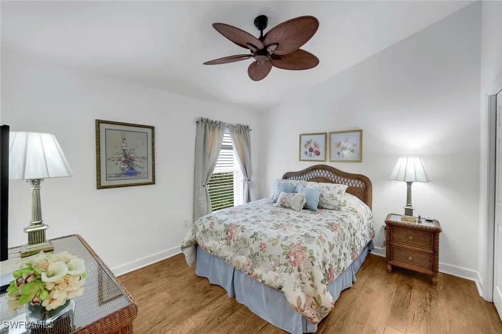 5867 Northridge Drive N Naples FL 34110