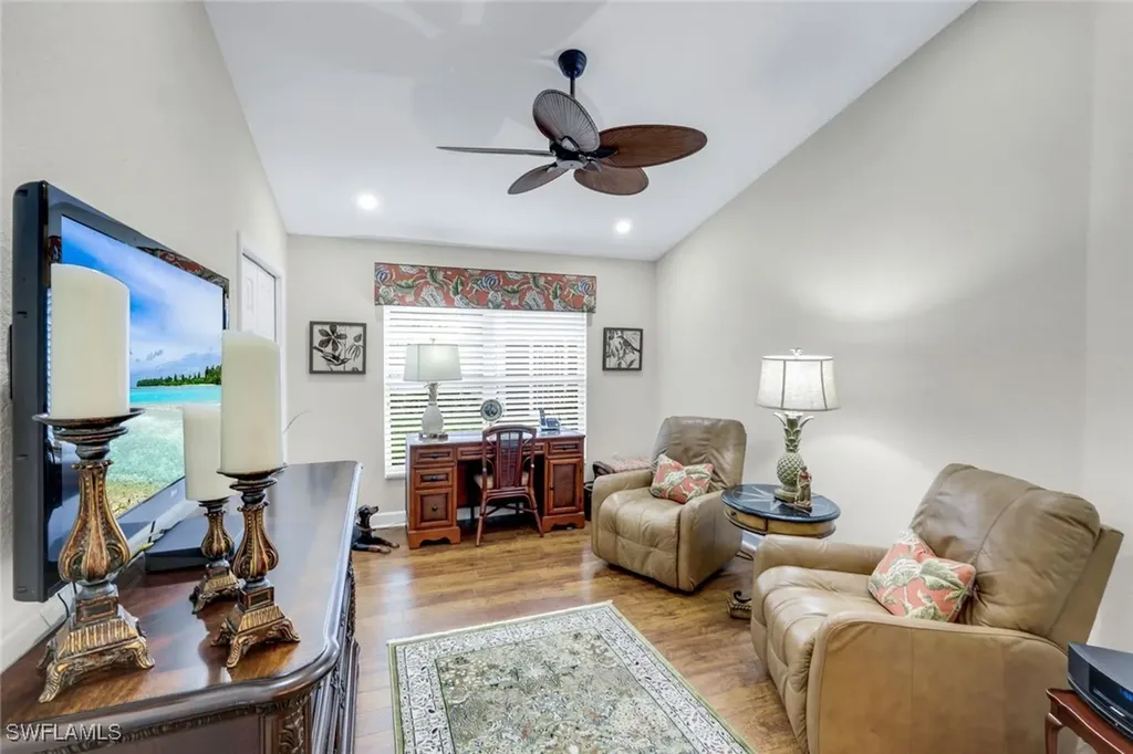 5867 Northridge Drive N Naples FL 34110