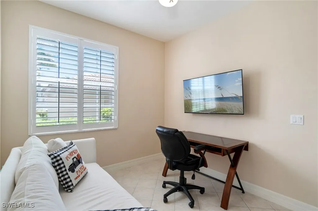 3977 Bishopwood Court E Naples FL 34114