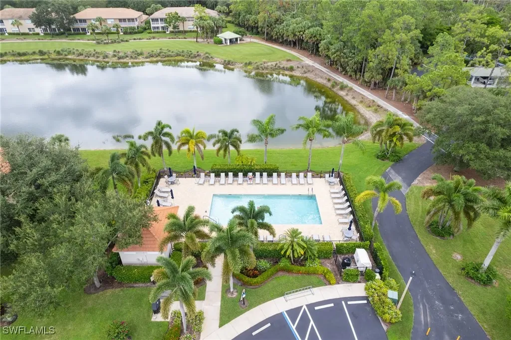 3977 Bishopwood Court E Naples FL 34114