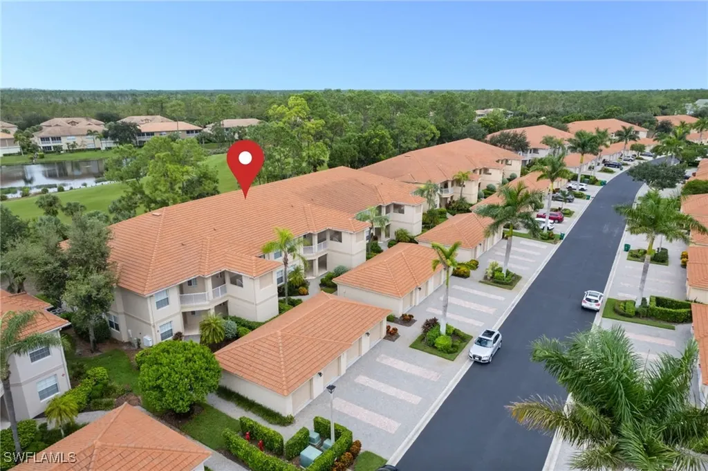 3977 Bishopwood Court E Naples FL 34114