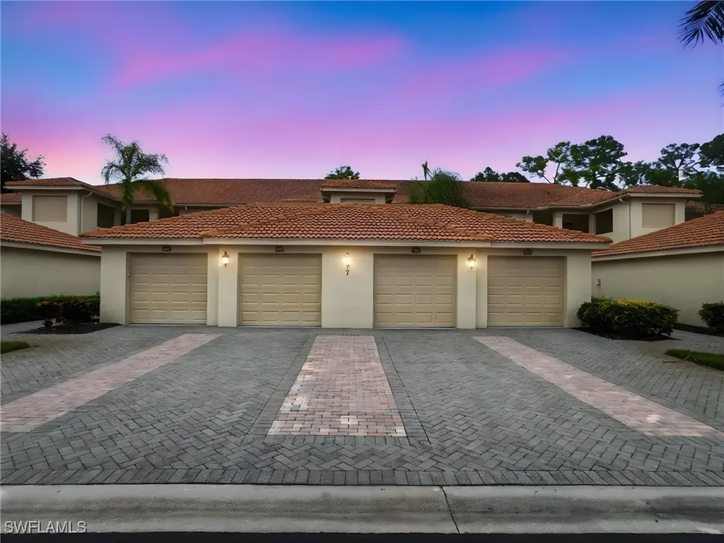 3977 Bishopwood Court E Naples FL 34114