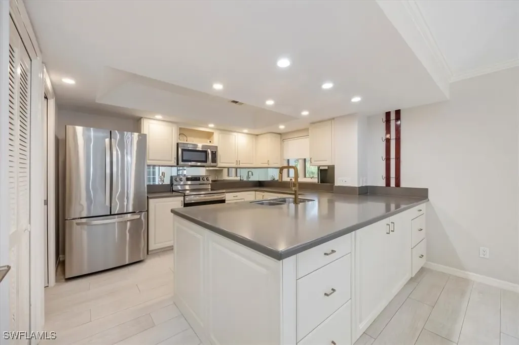 1518 Oyster Catcher Point Naples FL 34105