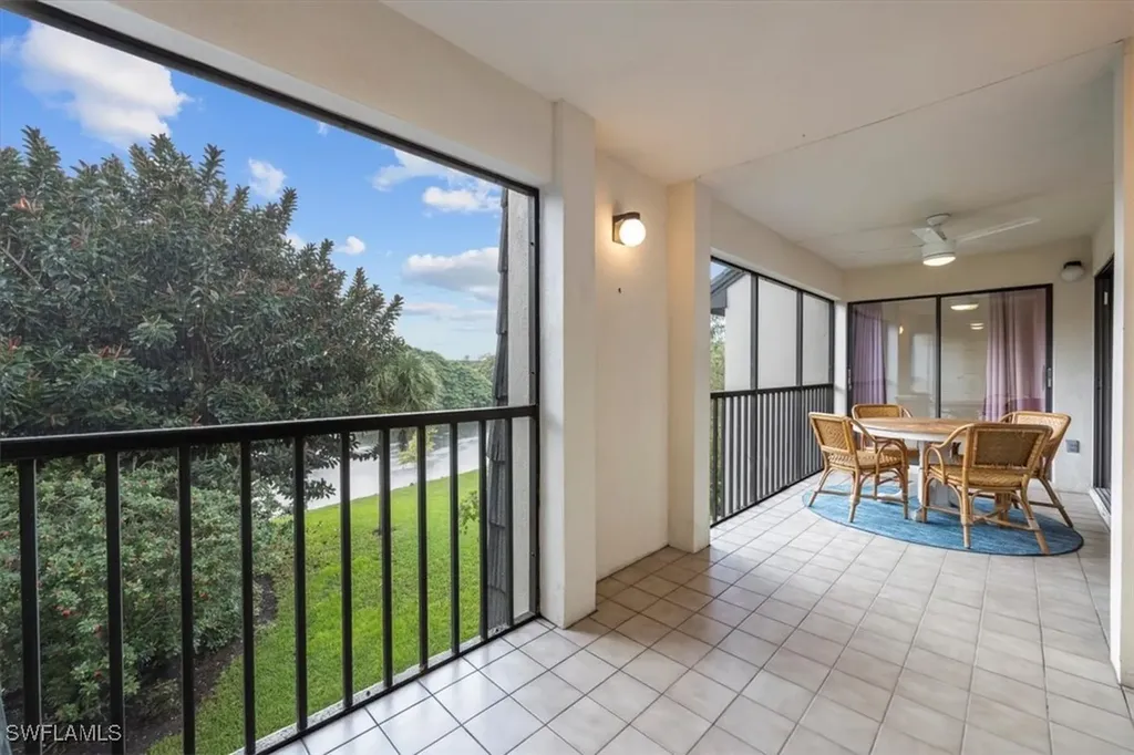 1518 Oyster Catcher Point Naples FL 34105