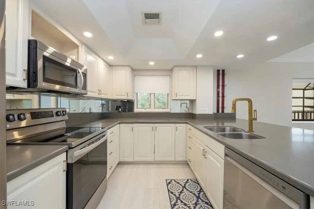 1518 Oyster Catcher Point Naples FL 34105