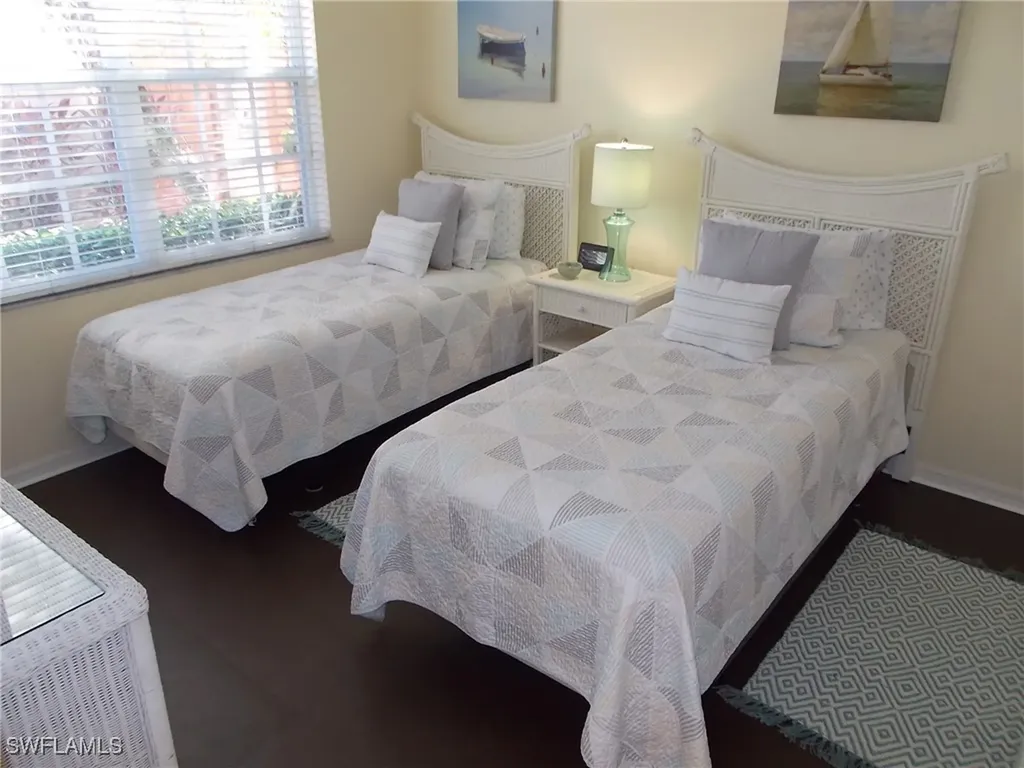5693 Heron Lane Naples FL 34110